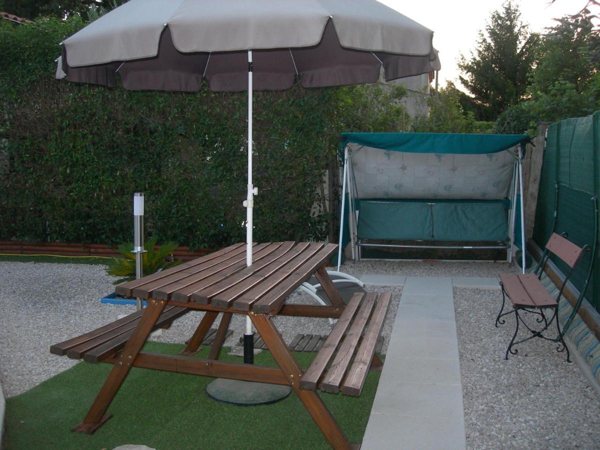 Studio 66 Apartment Caumont-sur-Durance Екстериор снимка